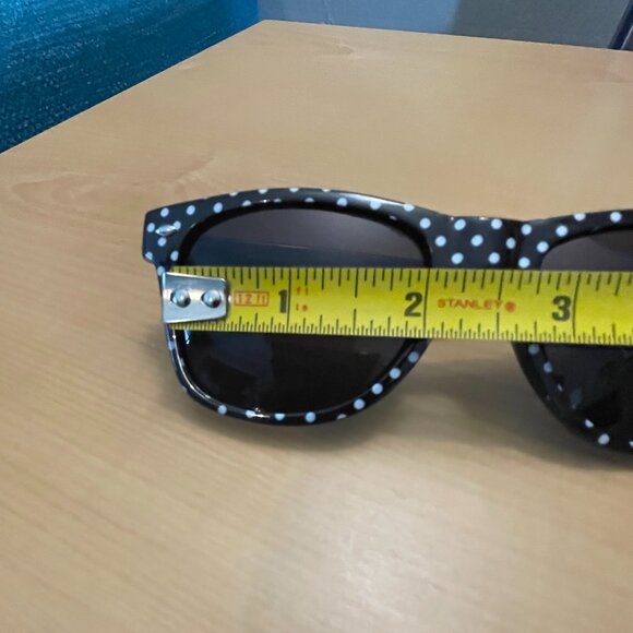 Retro Rewind black/white polka dot sunglasses - Picture 7 of 8